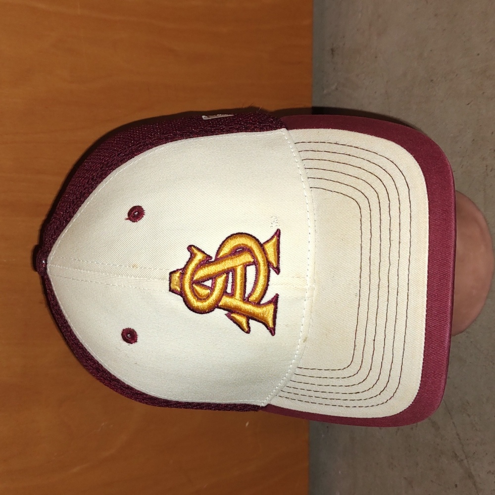 New Era Arizona State ASU Sun Devils Embroidered Logo Fitted Hat Cap S/M